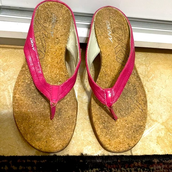 DKNY Shoes - DKNY Pink Cork Sandals DKNY Size 10 M Flip Flop cork Women Sandal Shoes